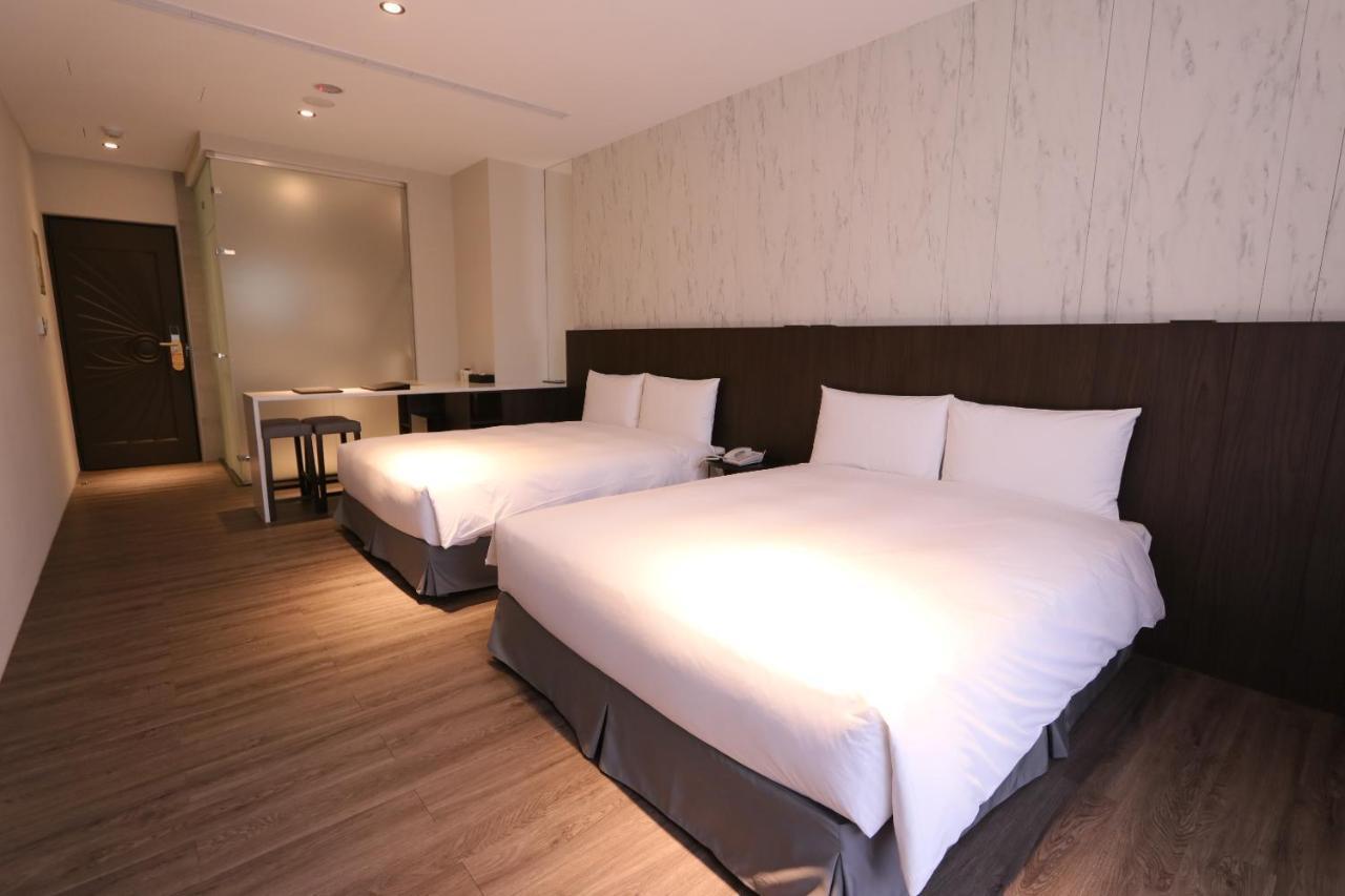 Hotel Hesper Hsr Taichung Rom bilde