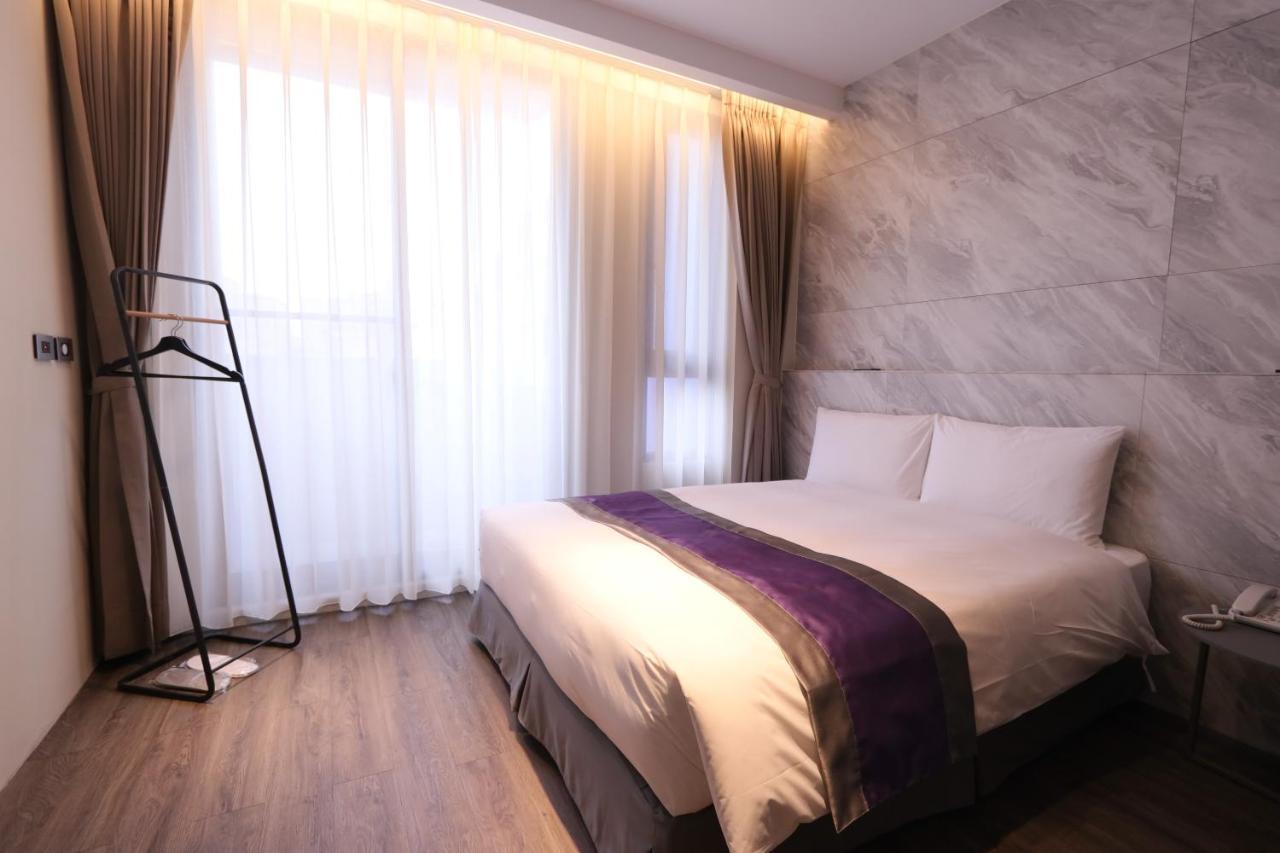 Hotel Hesper Hsr Taichung Rom bilde