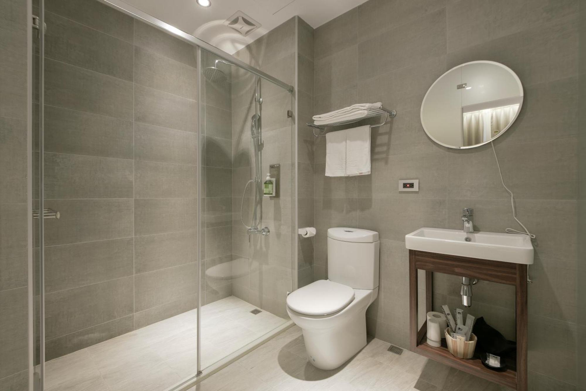 Hotel Hesper Hsr Taichung Eksteriør bilde